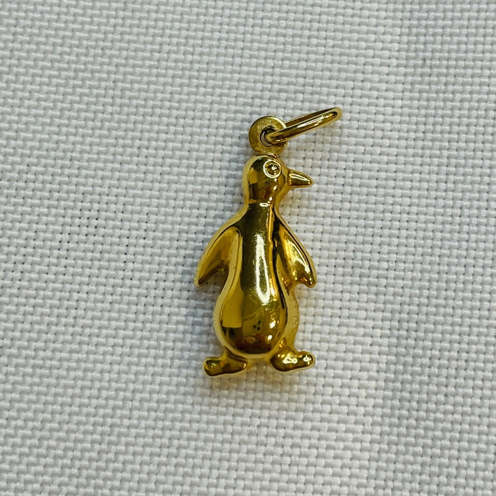 Vintage 18K Yellow Gold Penguin Charm Pendant